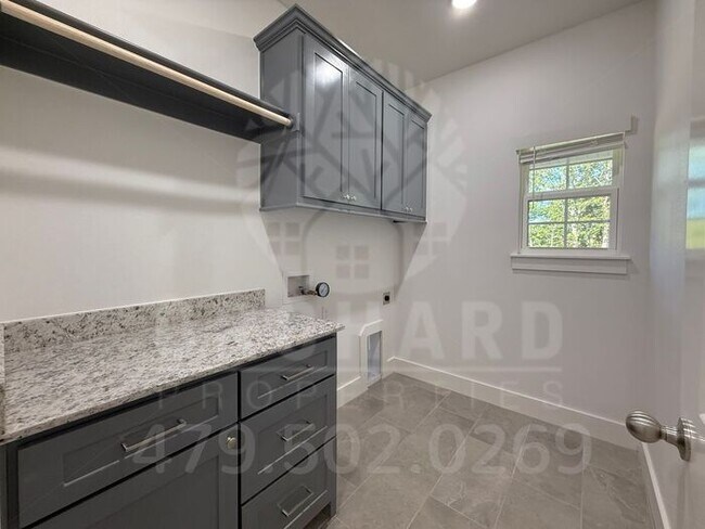 Building Photo - Bella Vista Single-Family Home- 3 Bed/ 2 Bath w/Hobby Room- Stunning Denver Plan