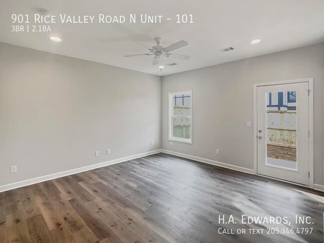 Building Photo - 901 Rice Vly Rd N