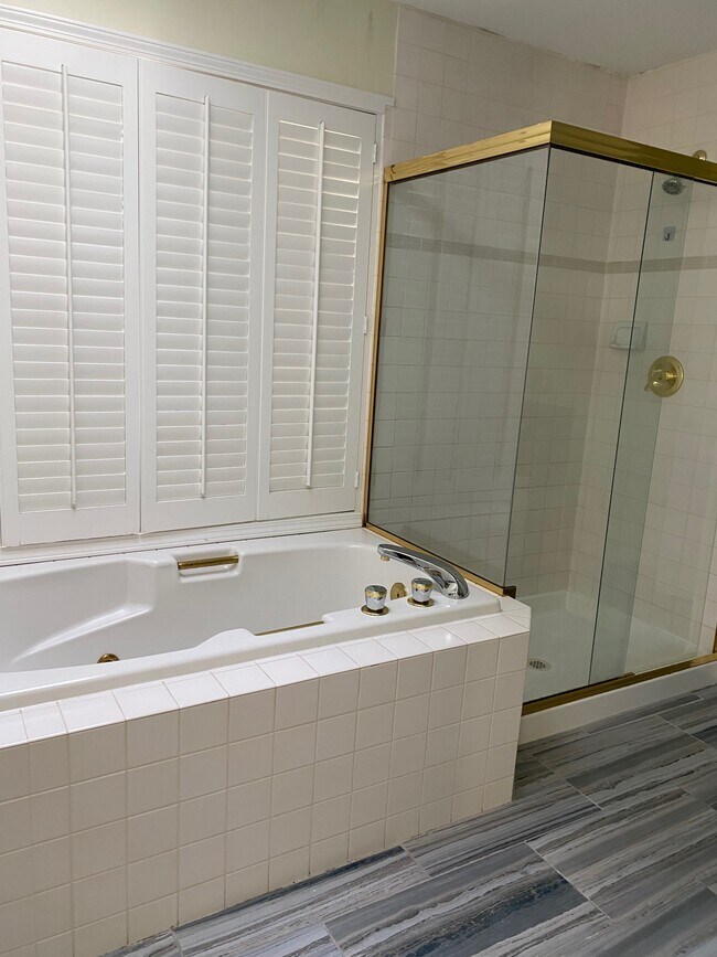 Building Photo - 7323 Old Redmond Rd