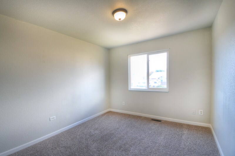 Building Photo - 4820 Pathfinder Dr