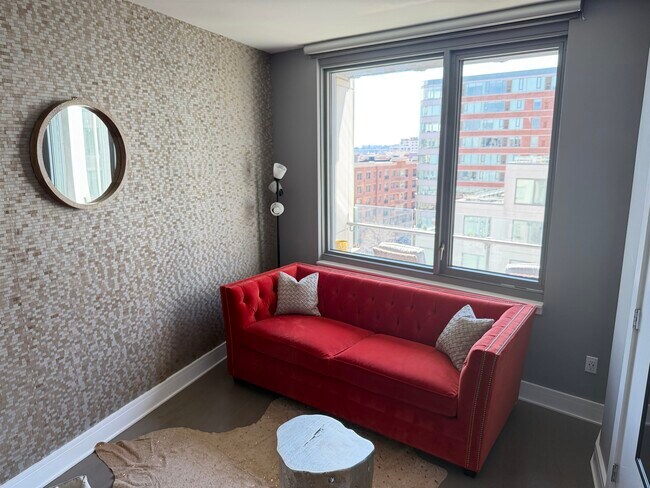 Building Photo - 9 Ave at Port Imperial