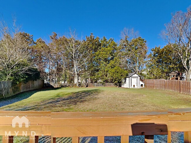 Building Photo - 832 St Andrews Pl