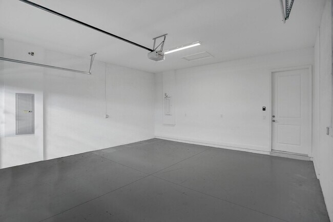 Building Photo - New House for Rent