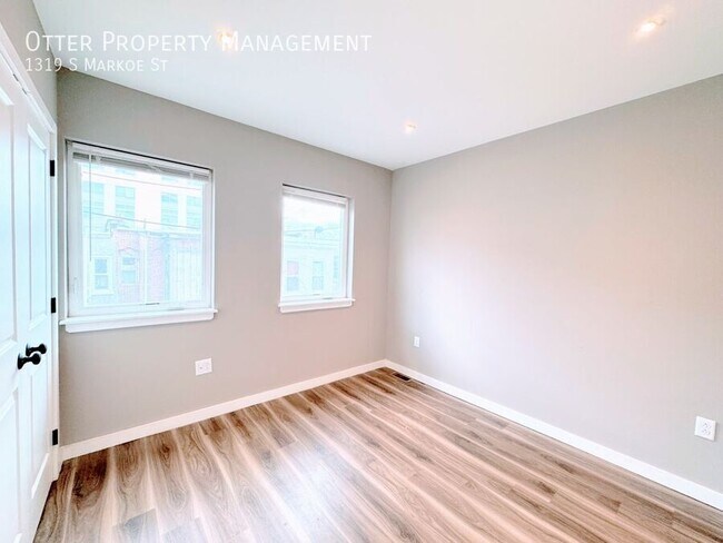 Building Photo - 1319 S Markoe St