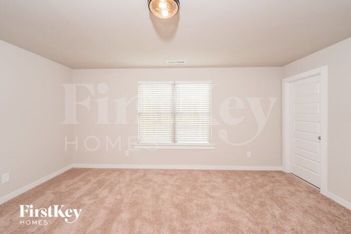 Building Photo - 1325 Brookhaven Dr