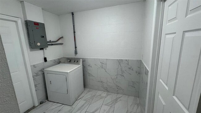 Building Photo - 6980 82nd Ave N