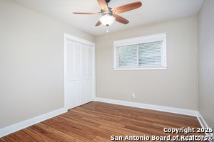 Building Photo - 302 W Silver Sands Dr
