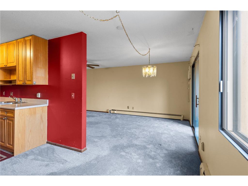 Building Photo - 4101 Parklawn Ave