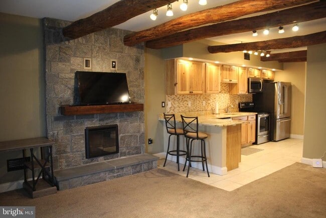 Building Photo - 1152 S Valley Forge Rd