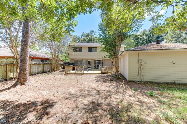 Building Photo - 17206 Seven Pines Dr