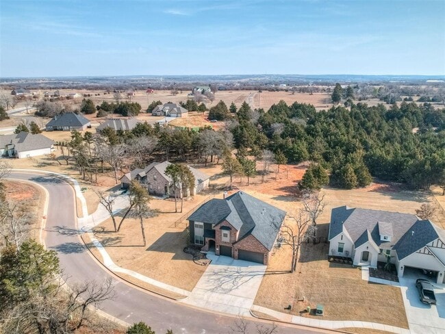 Building Photo - 8322 Robin Wy