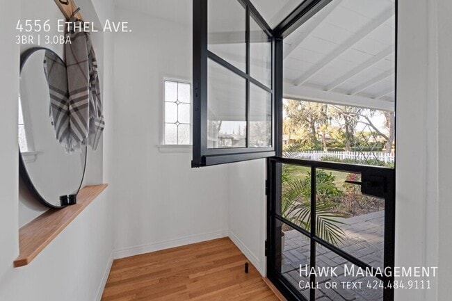 Building Photo - 4556 Ethel Ave