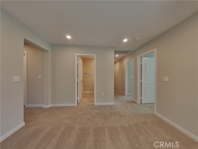 Building Photo - 28193 Cookhouse Ln
