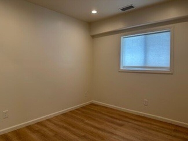 Building Photo - In the Heart of Solvang two-bedroom two ba...
