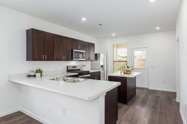 Building Photo - 16419 Windy Cove Ct