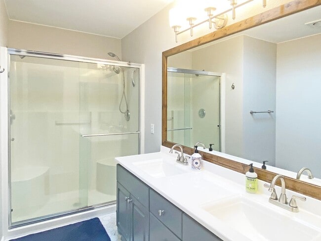 Building Photo - Fabulous Sabbatical Furnished Home