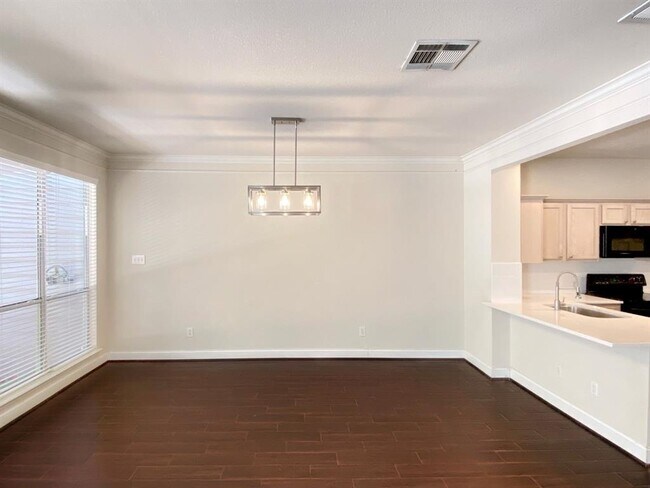 Building Photo - 54 Alderon Woods Pl