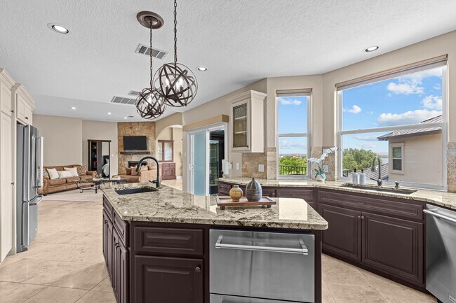 Building Photo - 112 Big Sky