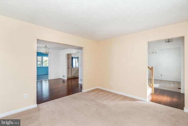 Building Photo - 1402 Spring Plow Ct