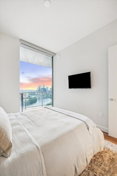 Building Photo - 44 East Ave