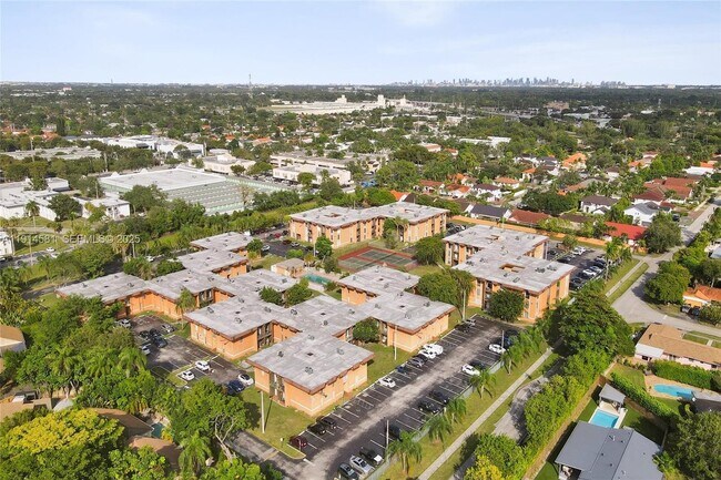 Building Photo - 9459 SW 76th St