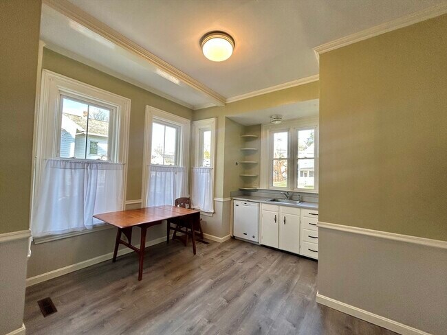 Building Photo - 48 Congress St