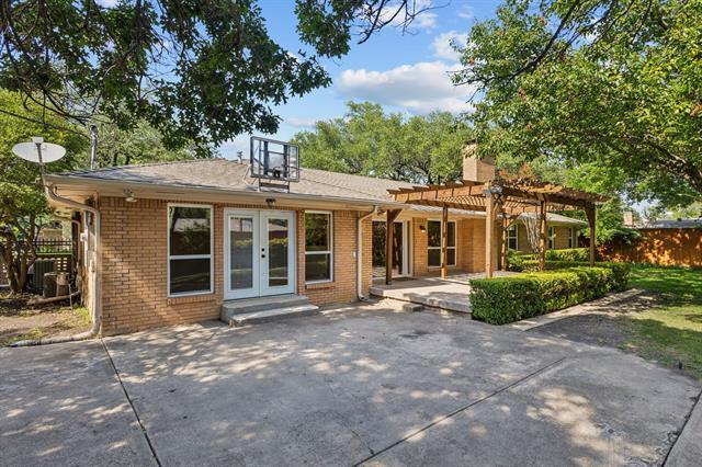 Building Photo - 5834 Melshire Dr