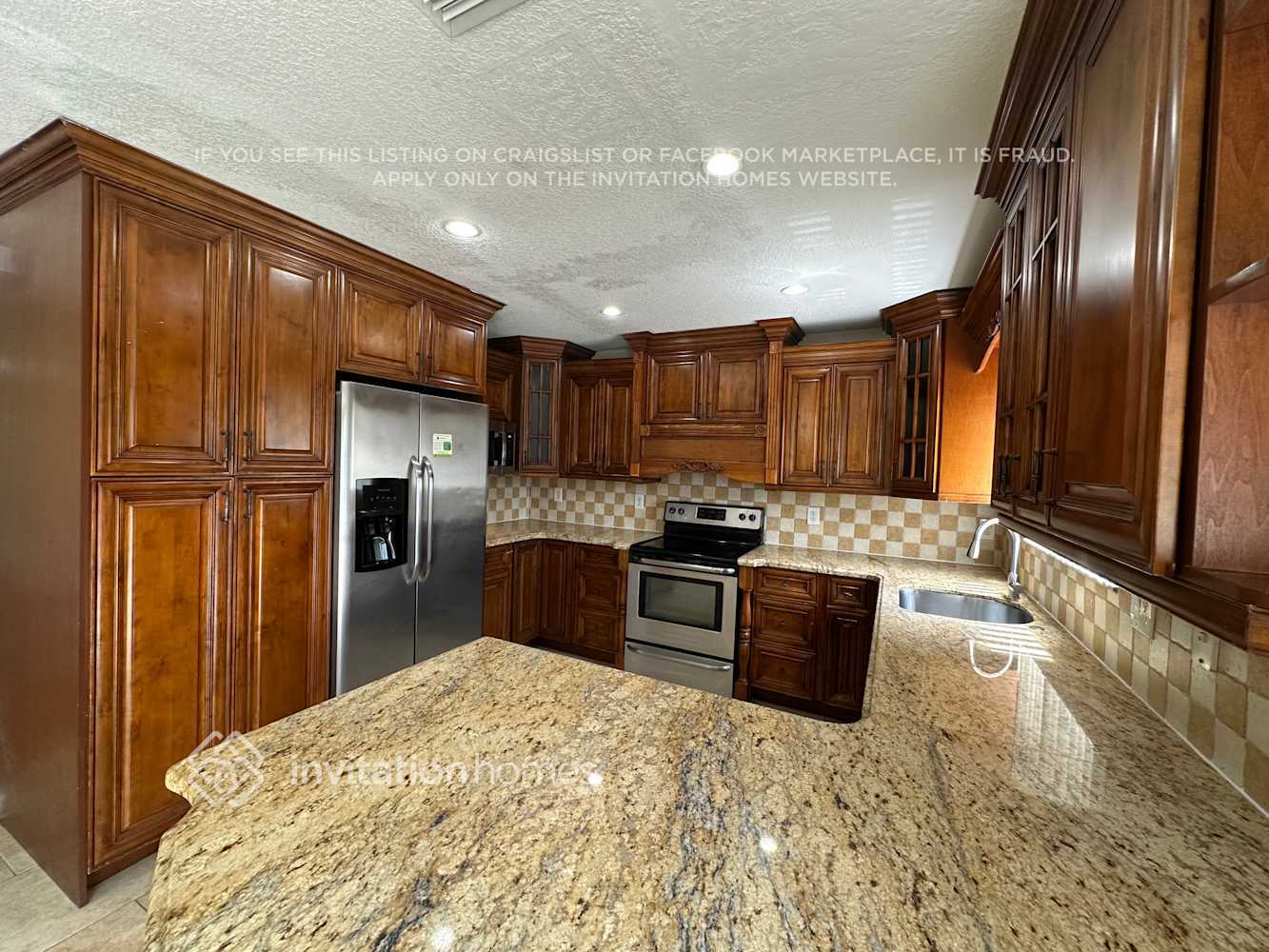 Building Photo - 15510 SW 143rd Terrace