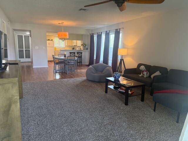 Building Photo - 1645 Spoonbill Ln