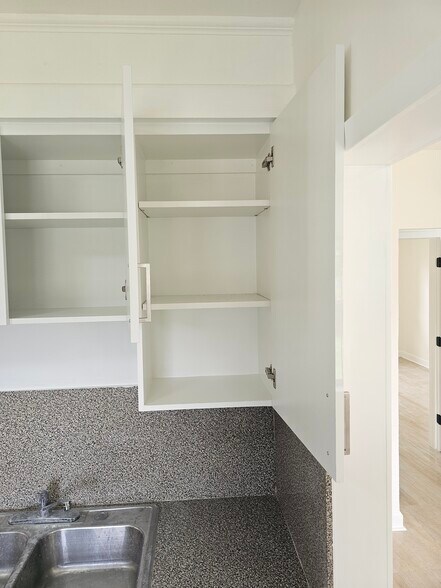 Building Photo - 2983 NW 69th Ter