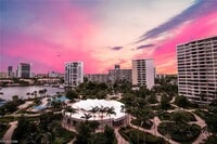 Building Photo - 2500 Parkview Dr