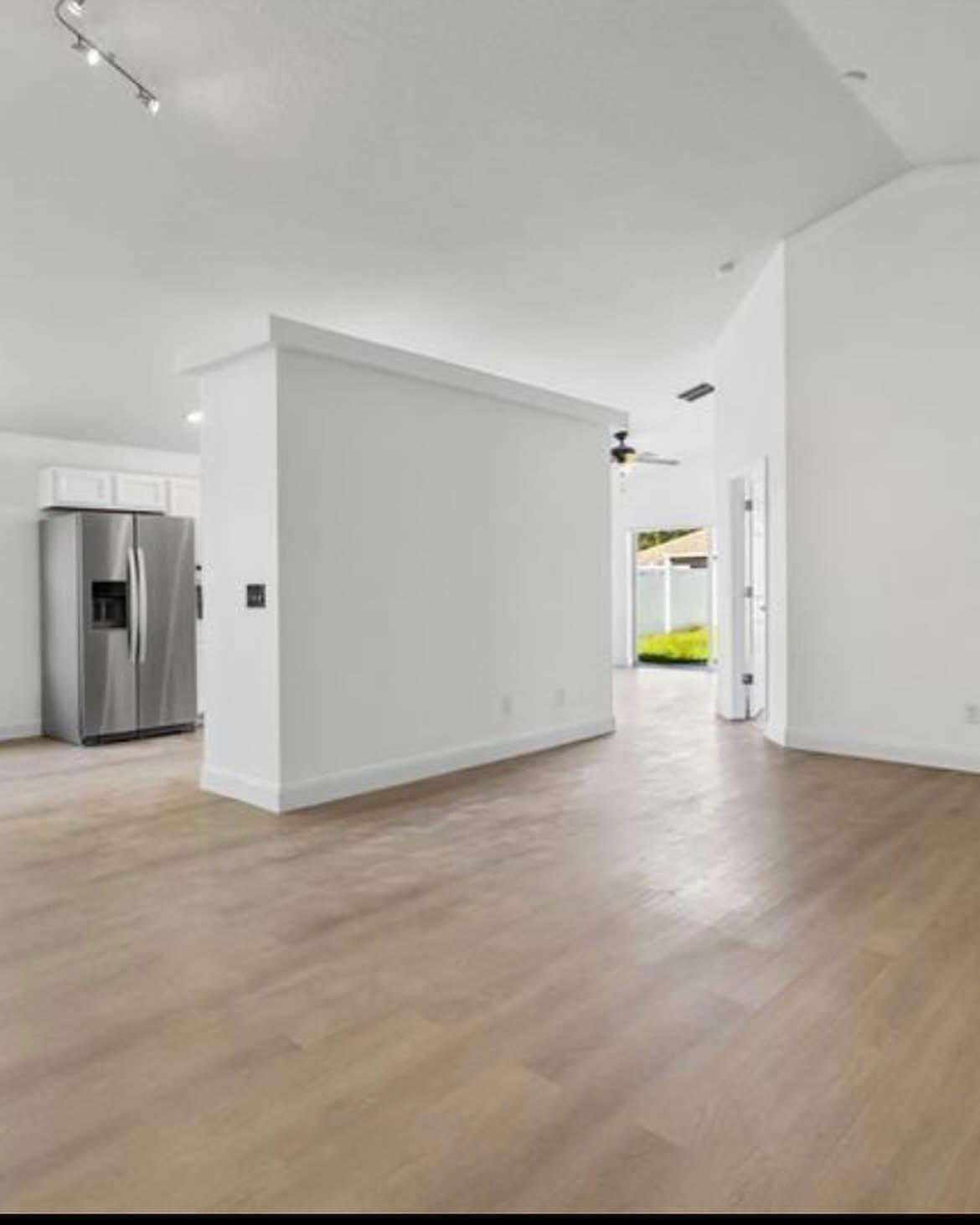 Building Photo - 3078 Mandolin Dr