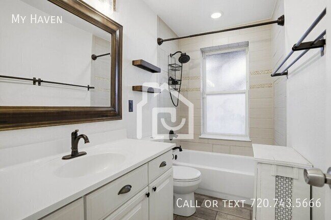 Building Photo - 401 E 11th Ave