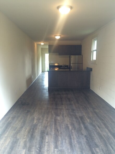 Building Photo - 814 Rich Acres Dr
