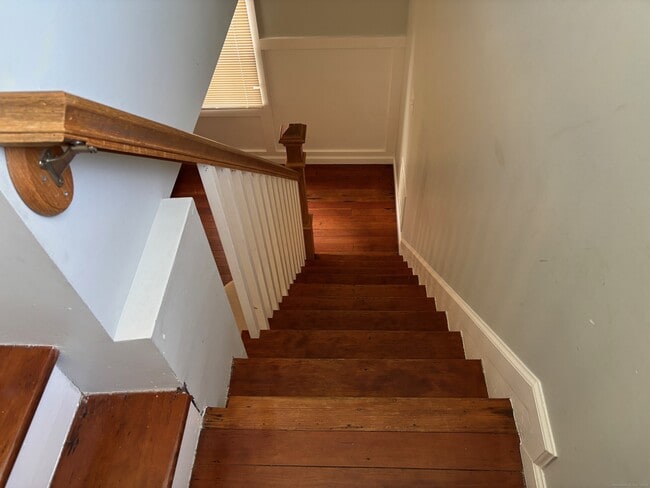 Building Photo - 799 Rowland Rd