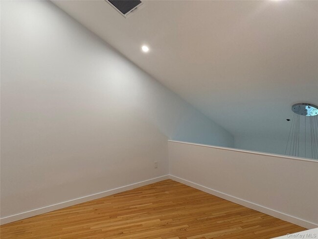 Building Photo - 400 Mt Pleasant Ave