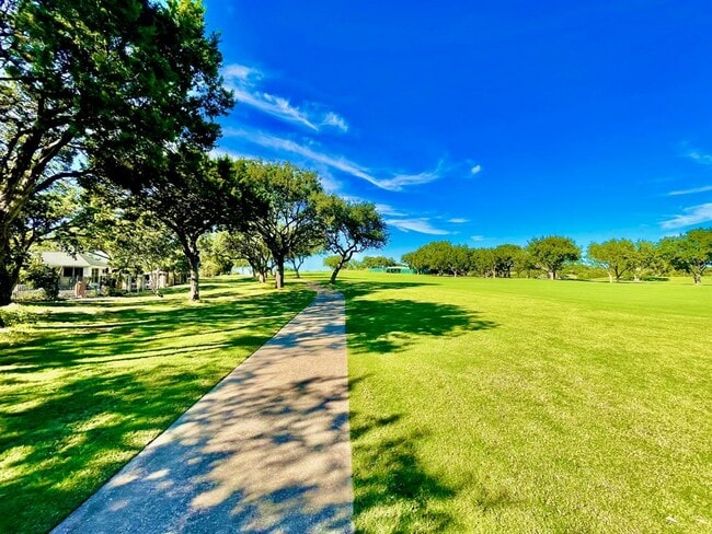 Building Photo - 6208 Lost Horizon Dr