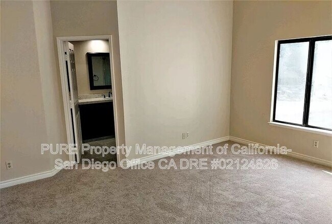 Building Photo - 9620 Palm Beach Ln