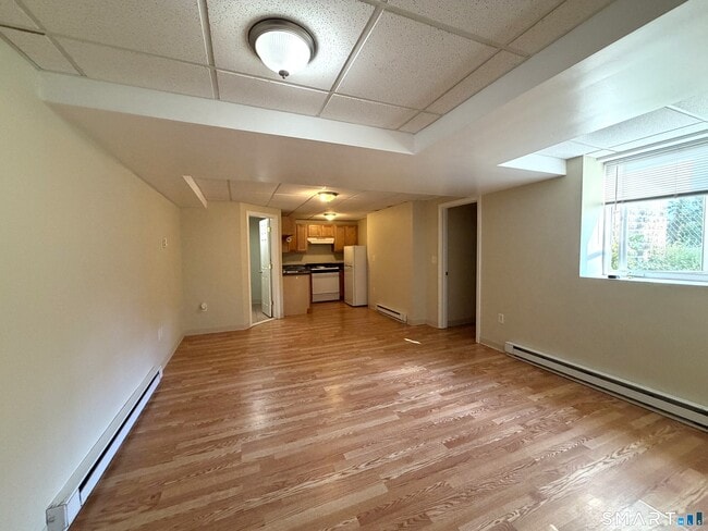 Building Photo - 512 Townsend Ave