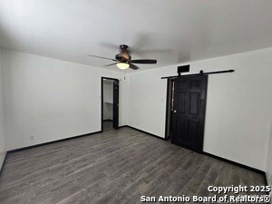 Building Photo - 8401 N New Braunfels Ave