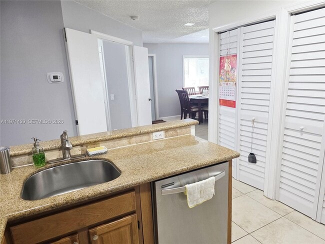 Building Photo - 11688 SW 17th Ct