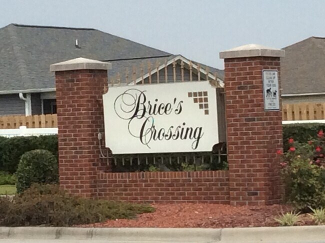 Building Photo - Beautiful custom home, don't want to miss this one!