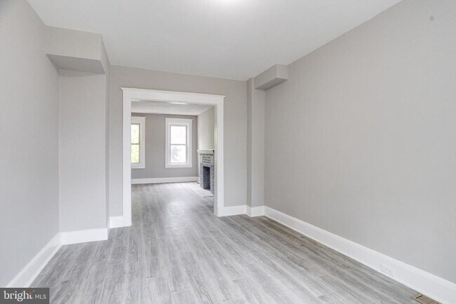 Building Photo - 2908 Oakley Ave