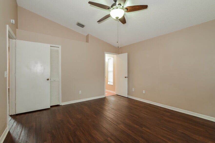 Building Photo - 1092 Manigan Ave