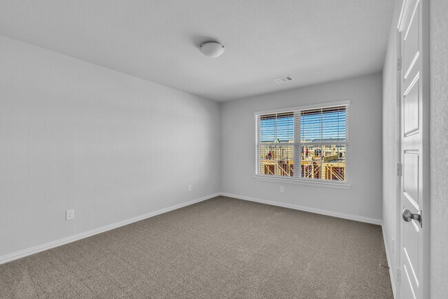 Building Photo - 6915 Yellow Hammer Wy