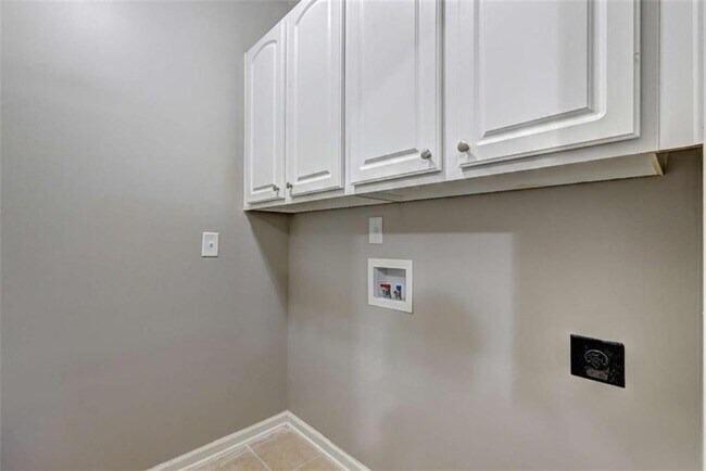 Building Photo - 490 Grand Teton Cir