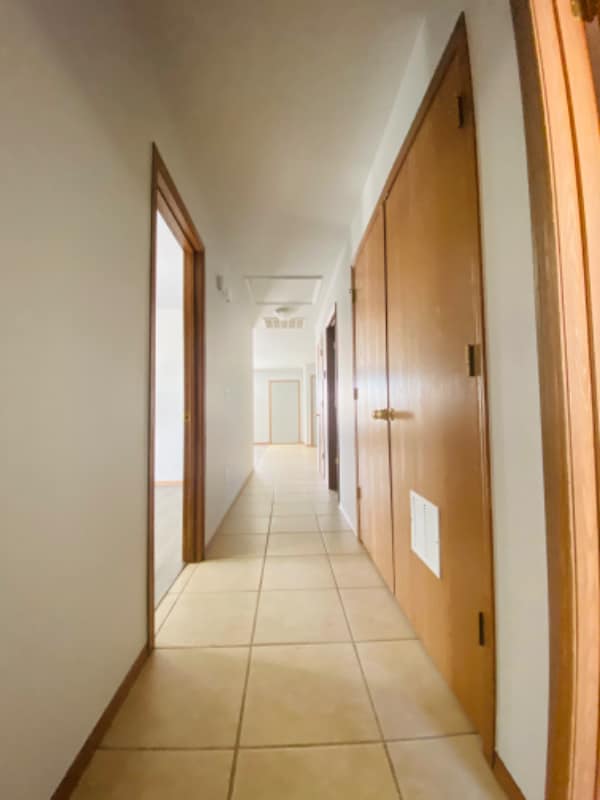 Building Photo - 407 E Marietta Ct