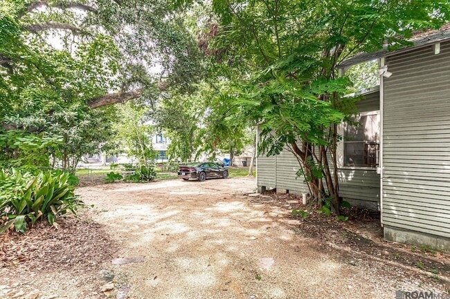 Building Photo - 408 E State St