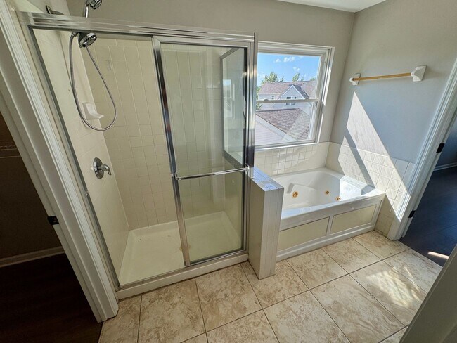 Building Photo - 3 Bedroom - Dublin
