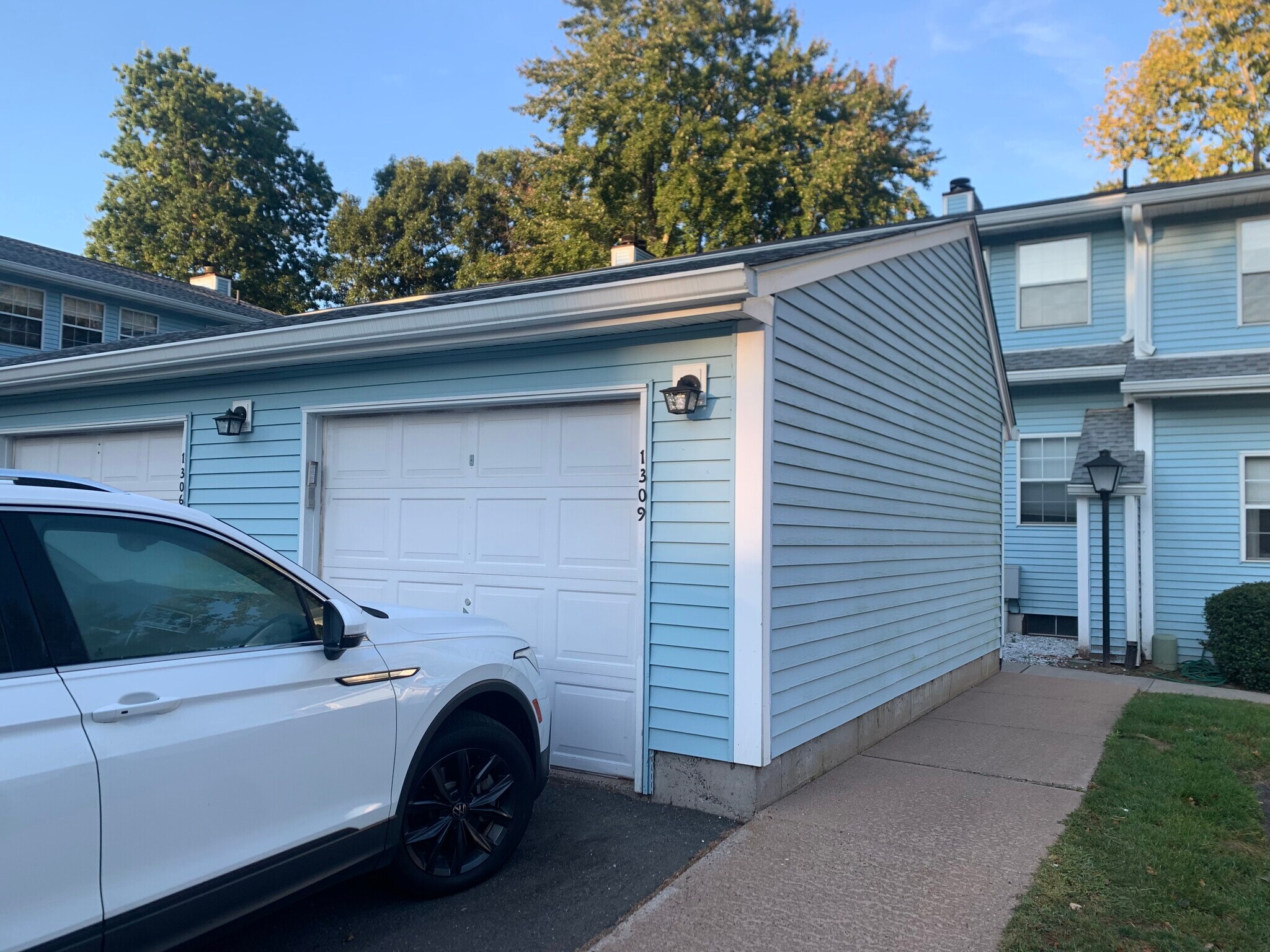 Building Photo - 1309 Sunfield Dr